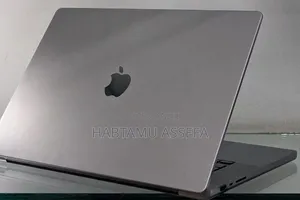 New Laptop Apple MacBook Pro M1 16GB Intel Core I5 SSD 1T