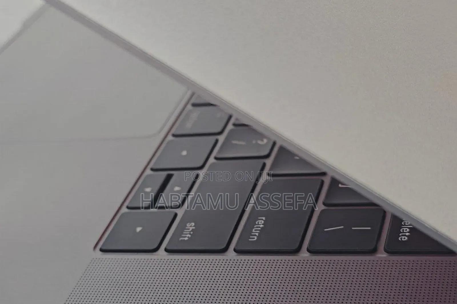 New Laptop Apple MacBook Pro 2019 16GB Intel Core I7 SSD 1T