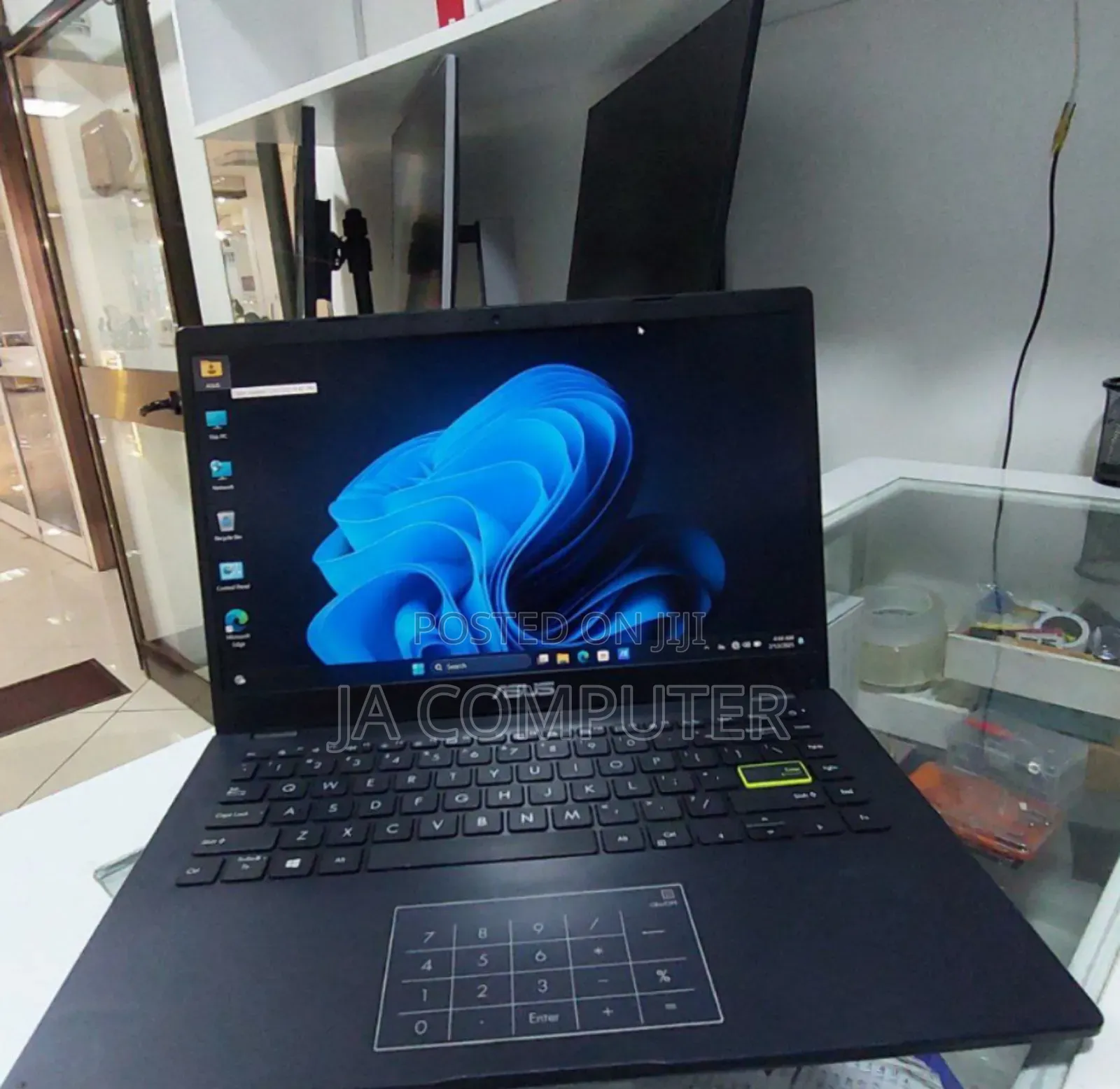 New Laptop Asus VivoBook 15 X505BA 4GB Intel Celeron SSD 128GB