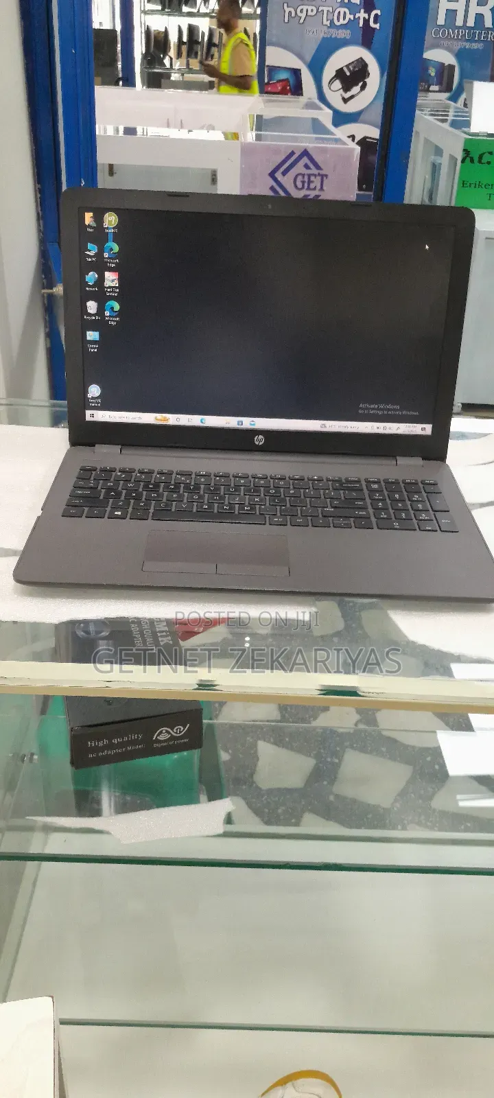 New Laptop HP Stream Notebook 8GB Intel Core I5 HDD 1T