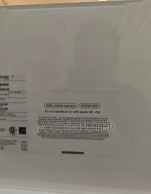 New Laptop Apple MacBook Air 2022 M2 8GB Apple M2 SSD 256GB