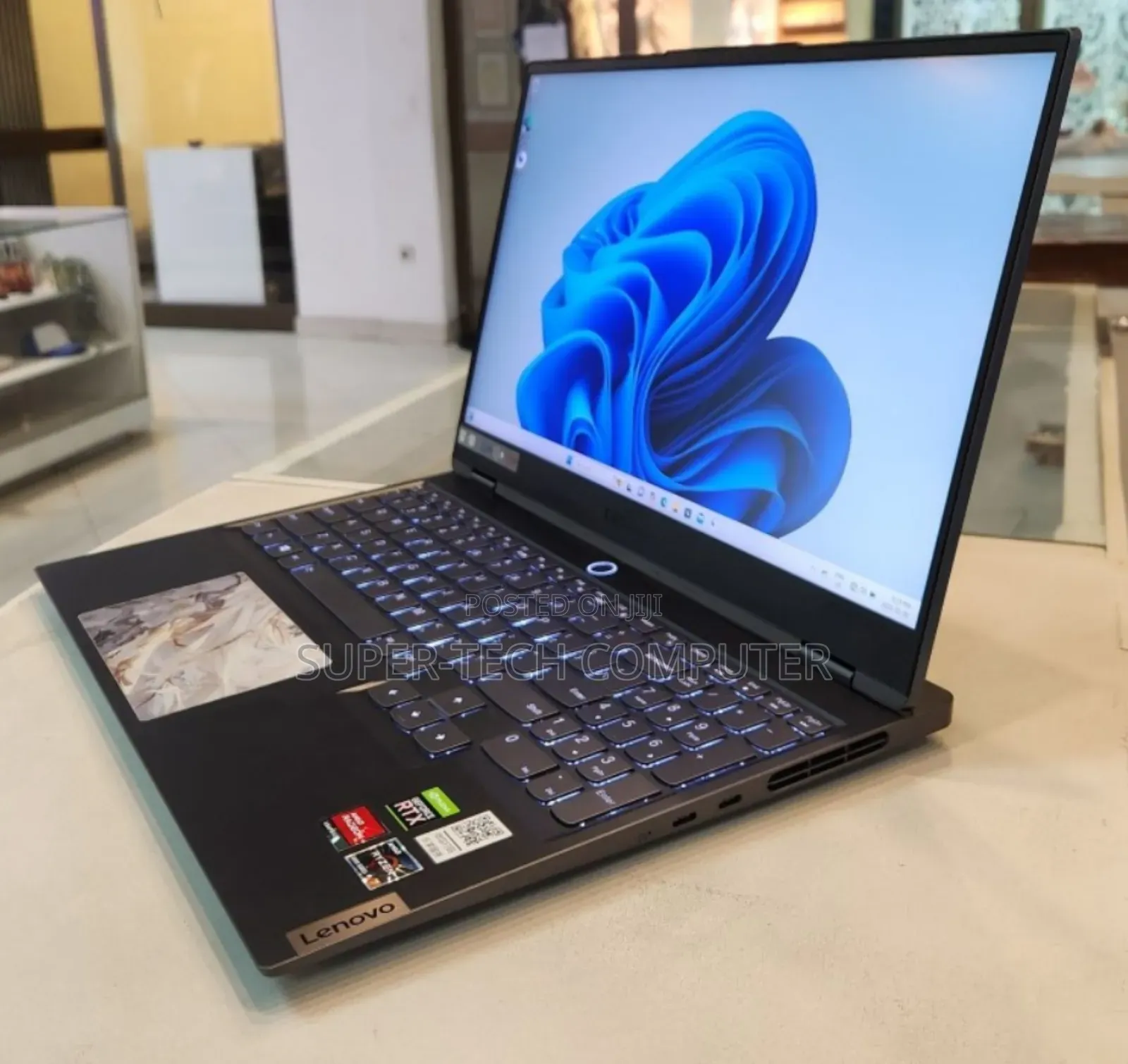 New Laptop Lenovo Legion 5 16GB AMD Ryzen 7 SSD 1T