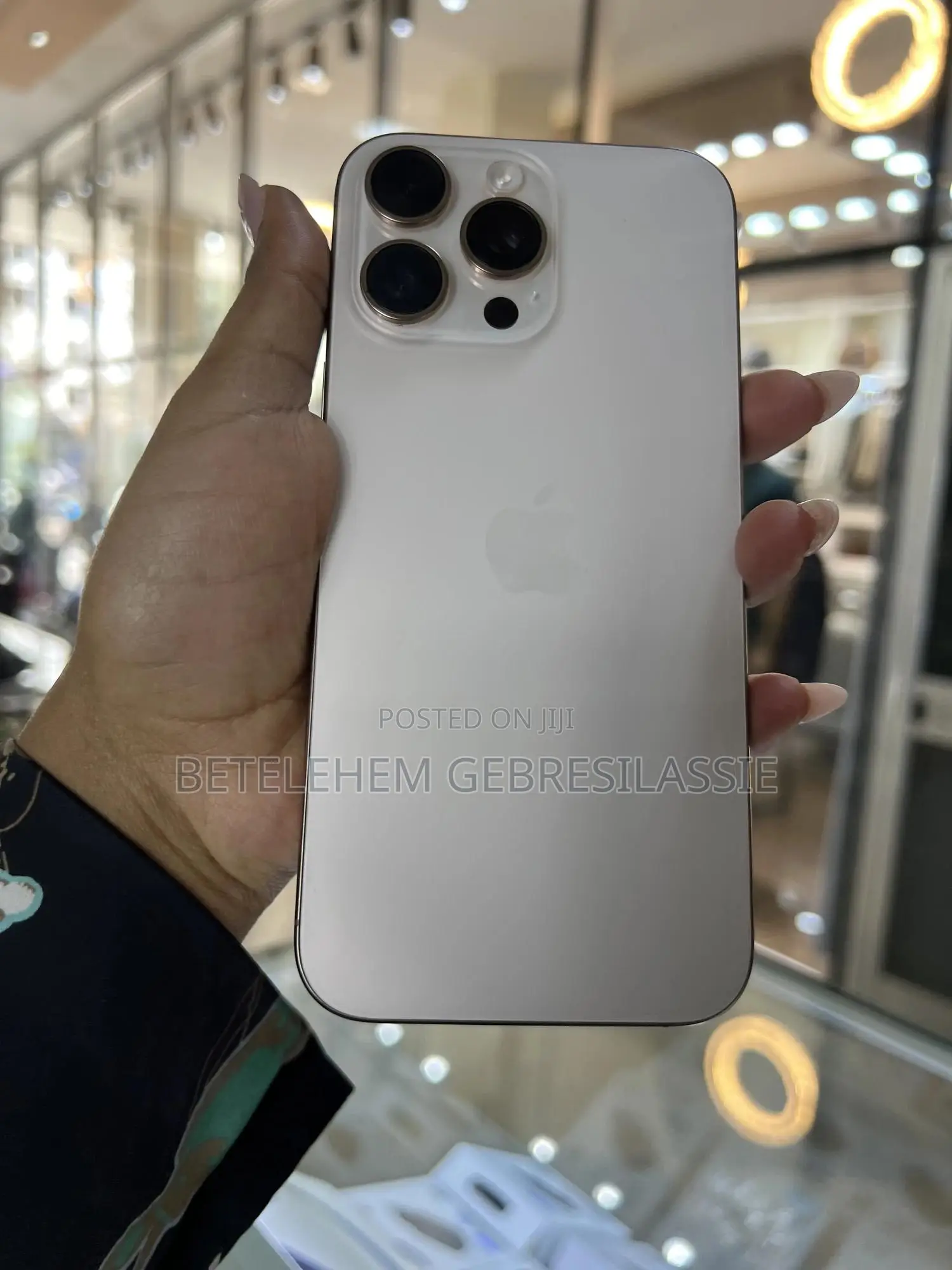 New Apple iPhone 16 Pro Max 256 GB Gold