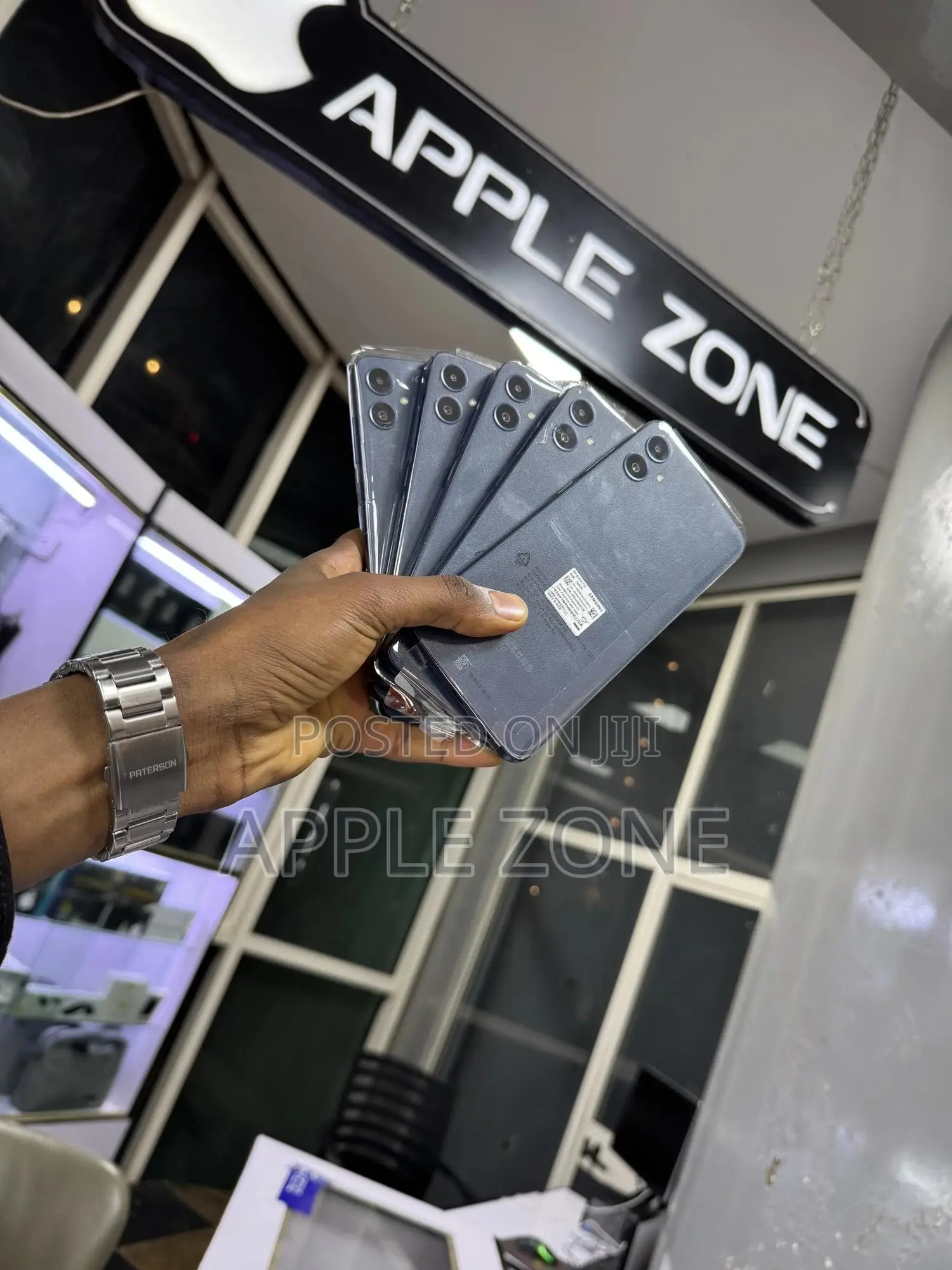 New Samsung Galaxy A05 64 GB Black