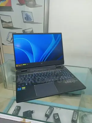 New Laptop Acer Predator Helios 300 16GB Intel Core I7 SSD 512GB