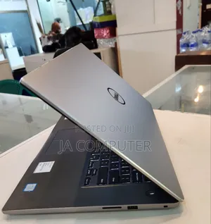 New Laptop Dell Inspiron 15 16GB Intel Core I7 SSHD (Hybrid) 750GB