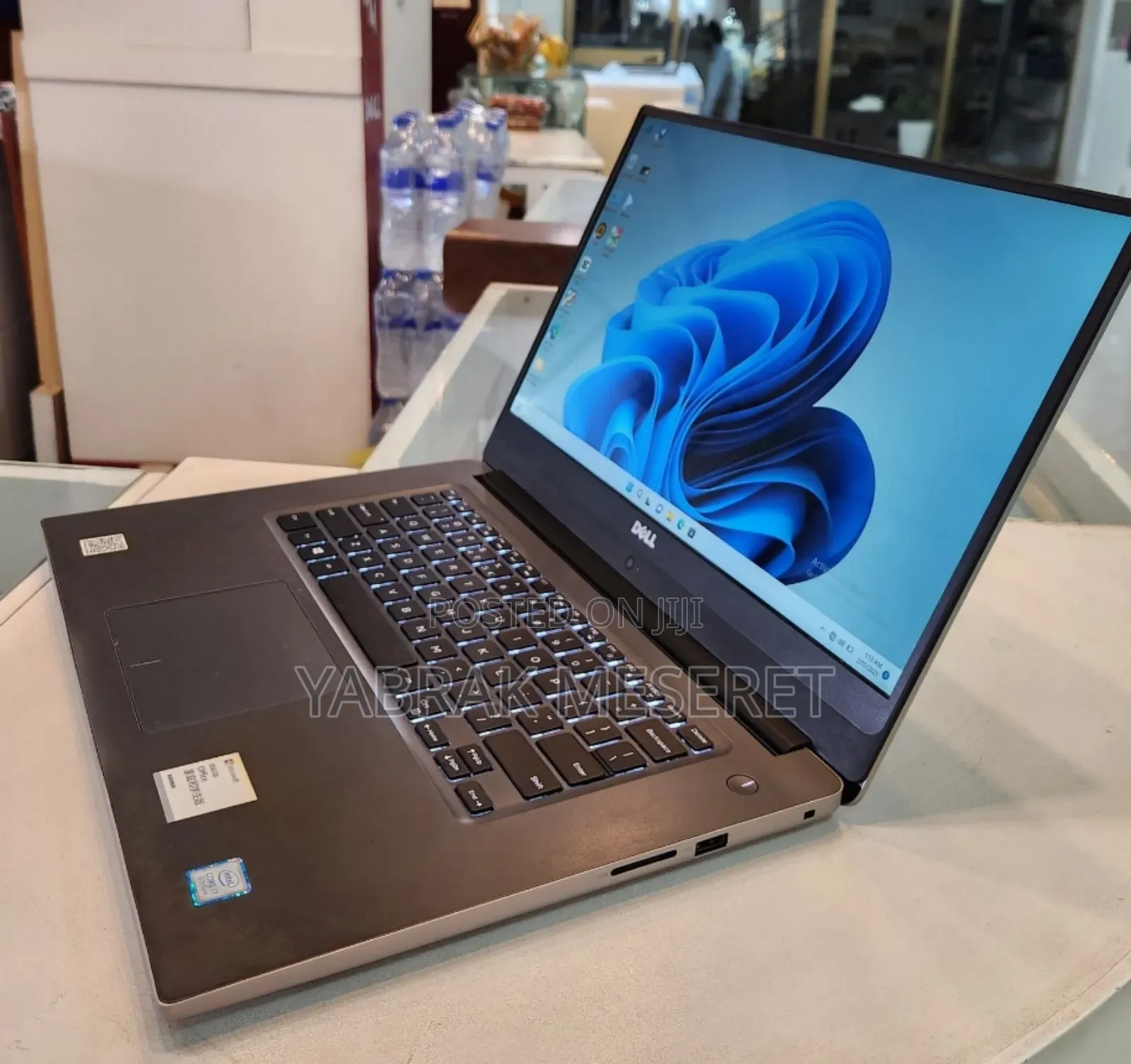 New Laptop Dell Inspiron 15 16GB Intel Core I7 SSD 512GB