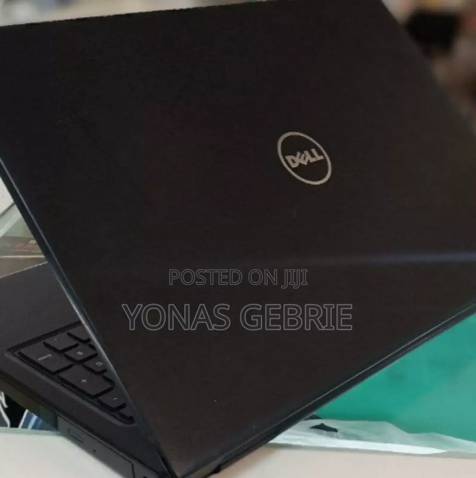 Laptop Dell Vostro 15 3000 4GB Intel Core I3 SSD 1T