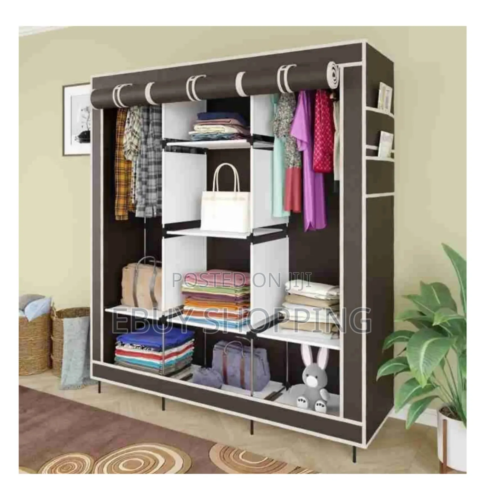 The Portable Boutique: Your Mobile Closet