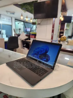 New Laptop HP Stream Notebook 8GB Intel Core I7 HDD 1T