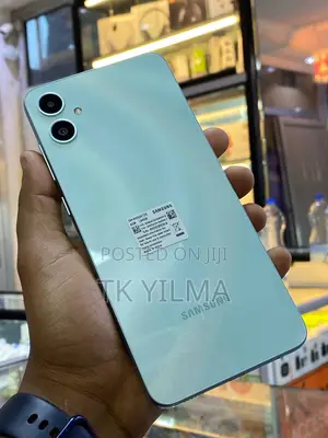 New Samsung Galaxy M05 64 GB