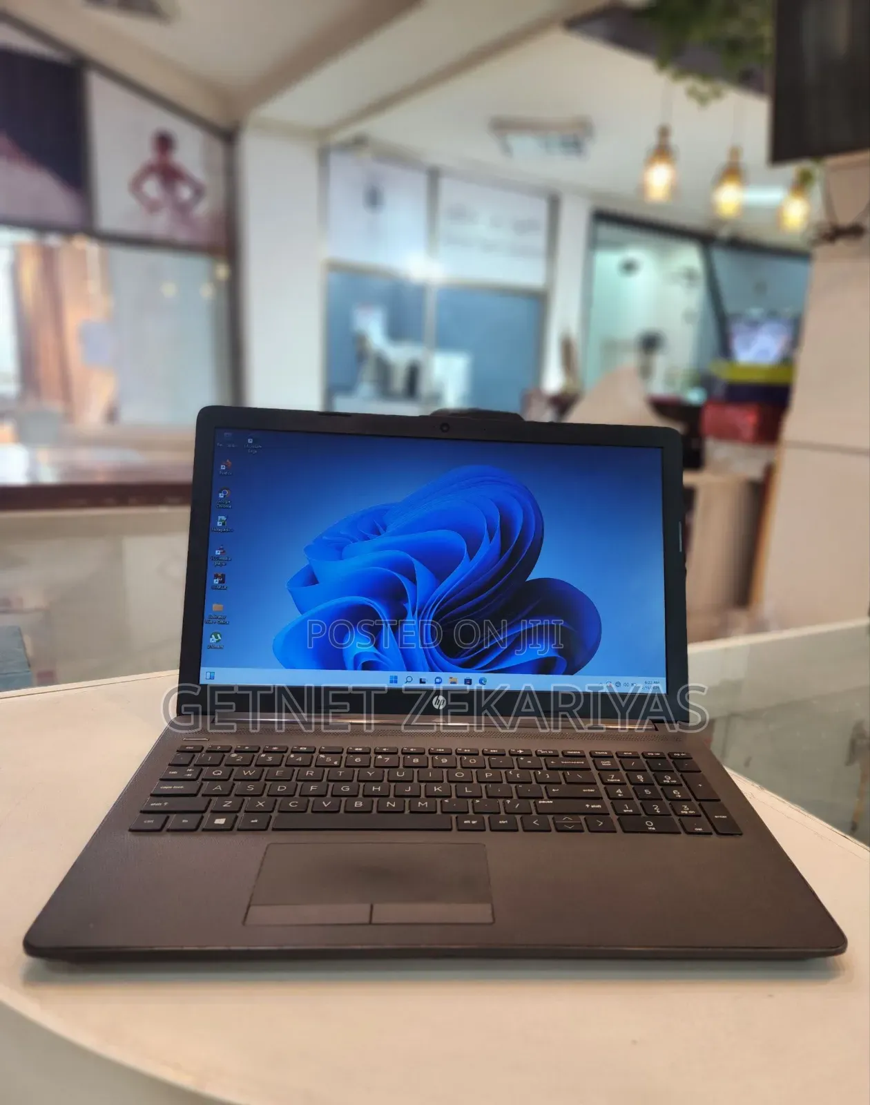 New Laptop HP Stream Notebook 8GB Intel Core I7 HDD 1T