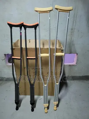 Photo - Aluminum Crutches W/Comfortable፹彘crutches€£0crutchesክራንች
