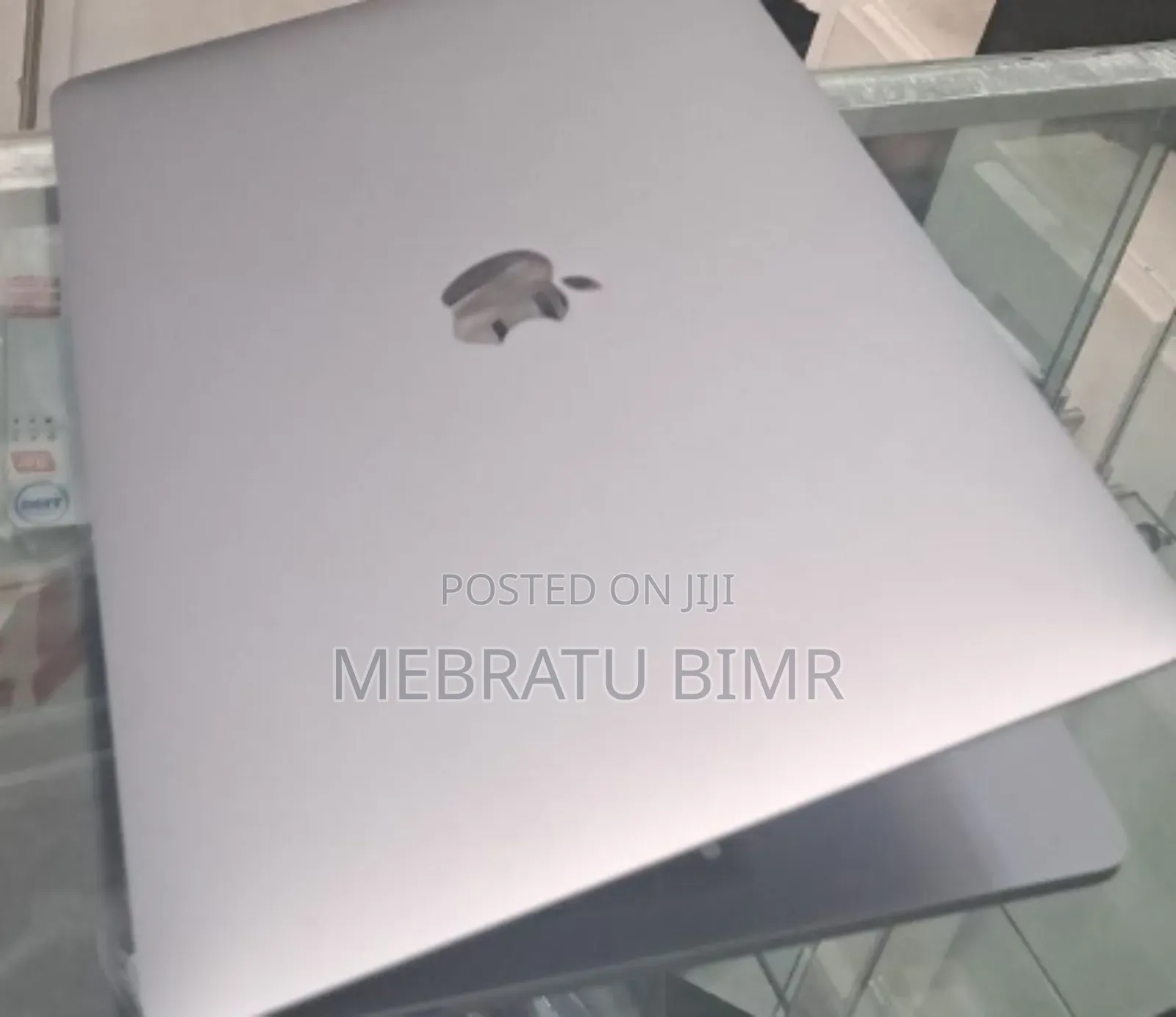 New Laptop Apple MacBook Pro 2020 M1 8GB Apple M1 Pro SSD 256GB
