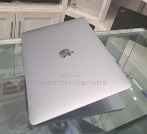 New Laptop Apple MacBook Pro 2020 M1 8GB Apple M1 SSD 256GB