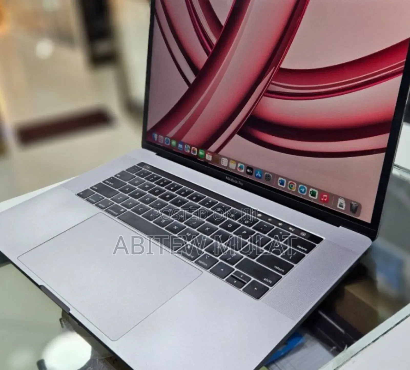 New Laptop Apple MacBook Pro 2019 16GB Intel Core I9 SSD 1T