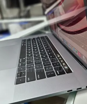 New Laptop Apple MacBook Pro 2019 16GB Intel Core I9 SSD 1T