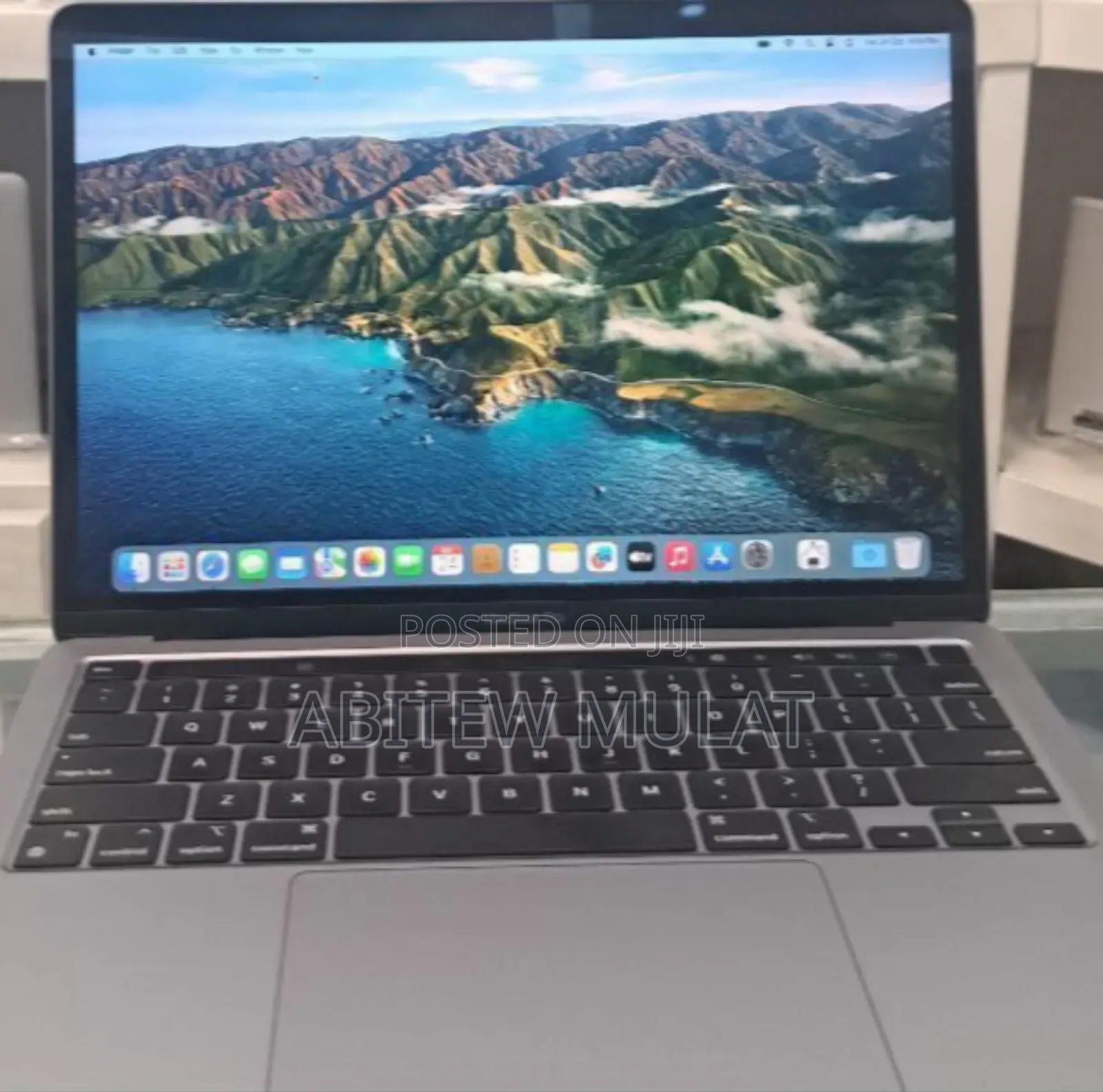 New Laptop Apple MacBook Pro M1 8GB Apple M1 SSD 256GB