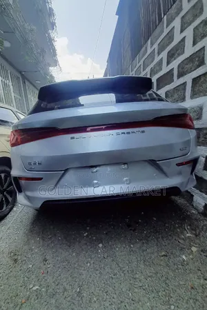 New BYD E1 2024 Silver