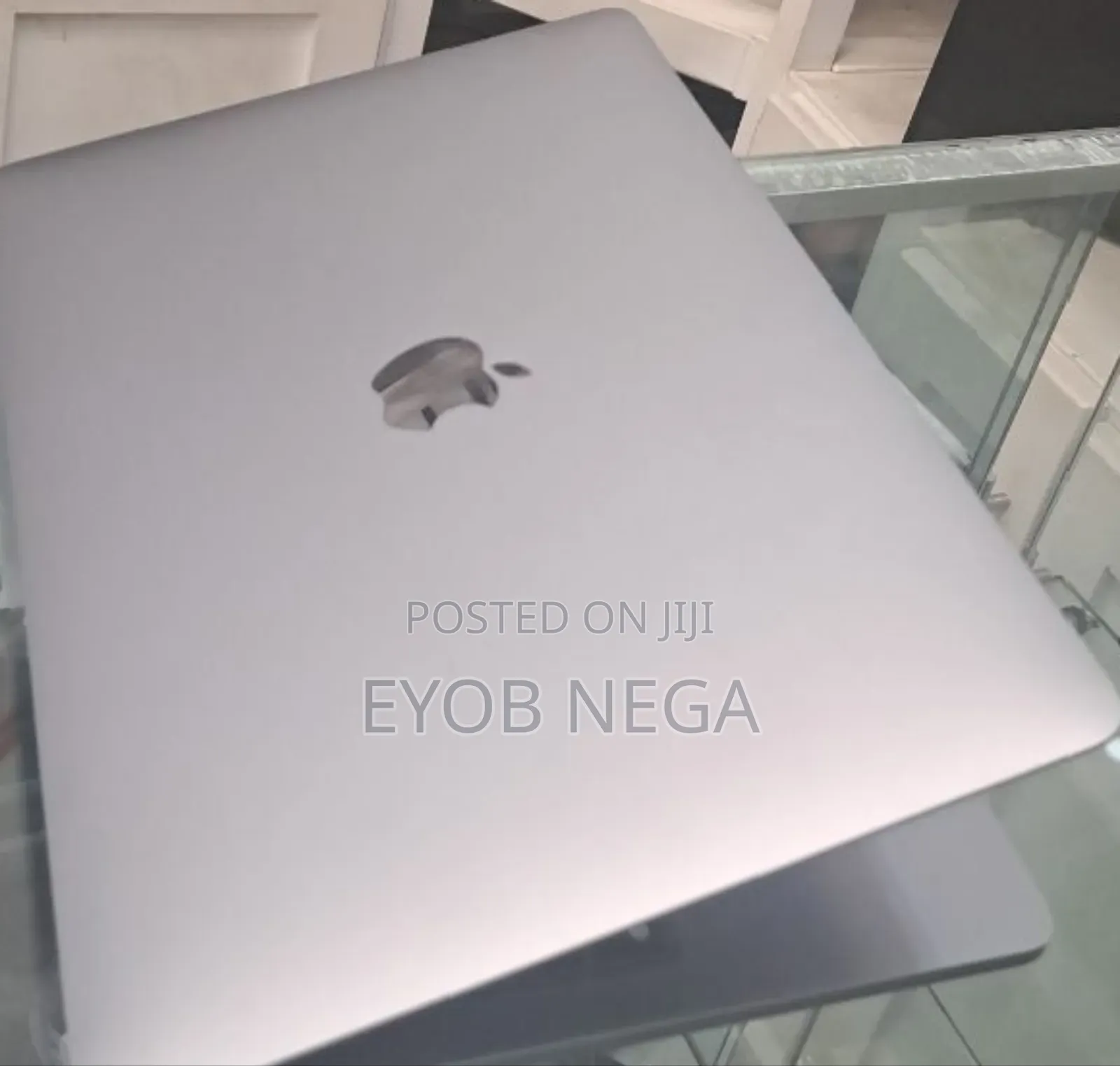 New Laptop Apple MacBook Pro M1 8GB Apple M1 SSD 256GB