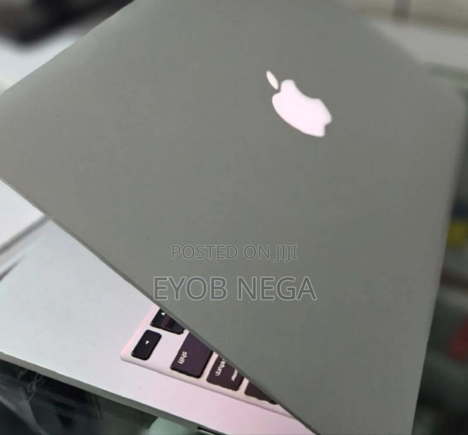 New Laptop Apple MacBook Pro 2015 8GB Intel Core I5 SSD 500GB