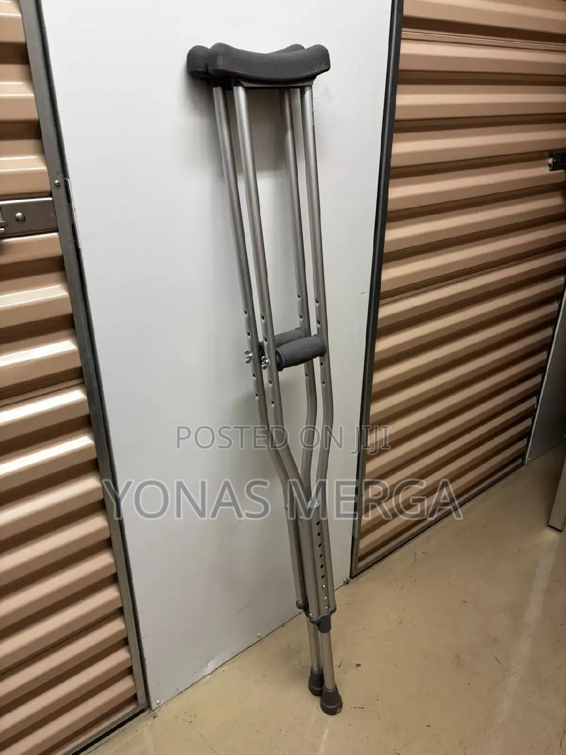 Axillary Crutches፬ክራንች Due to Sprained or Broken Ankle, Foot