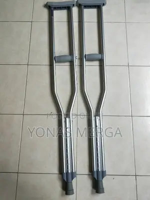 Crutches for Disabled People፪極axillary Crutches~0ክራንች