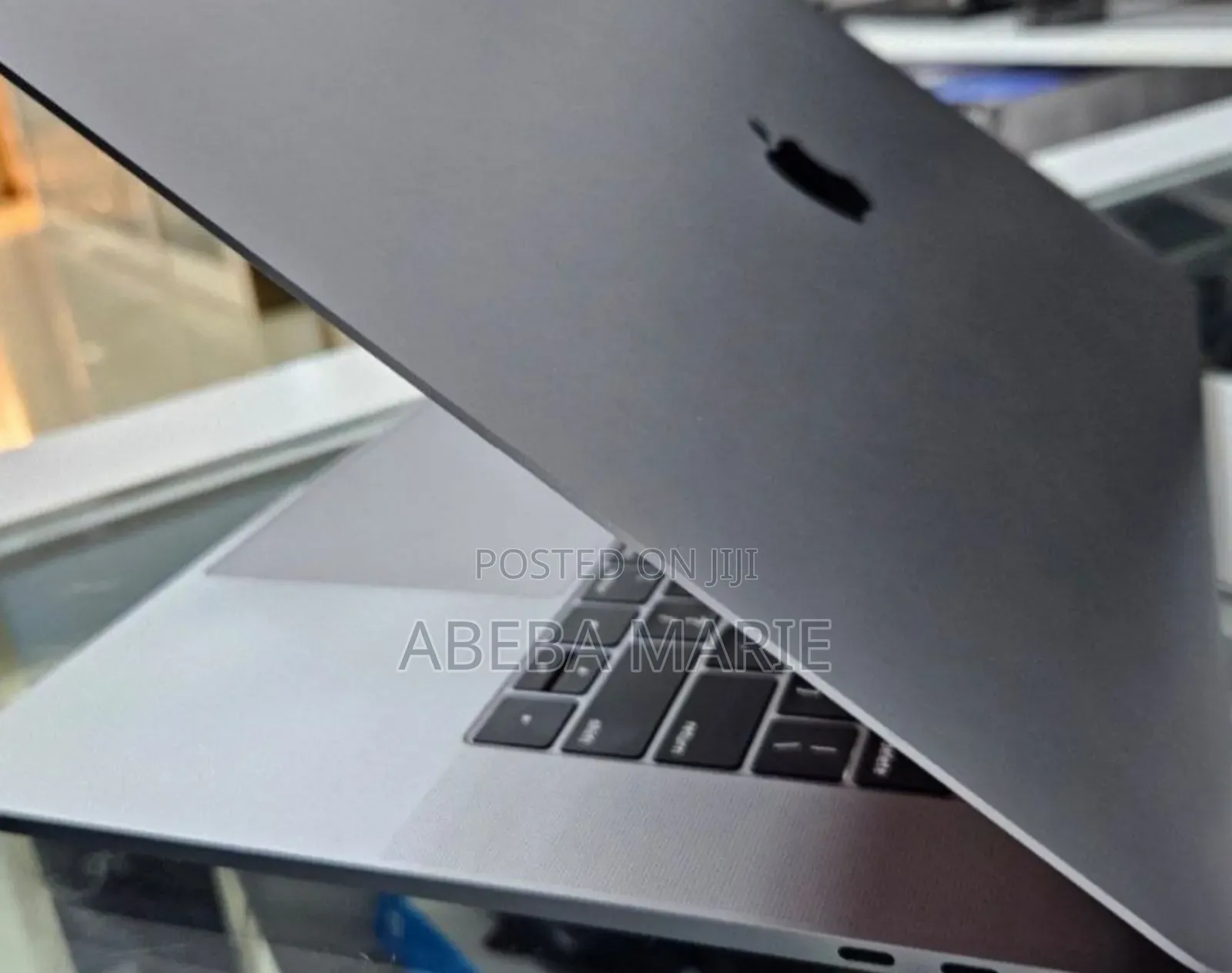 New Laptop Apple MacBook Pro 2019 16GB Intel Core I9 SSD 1T
