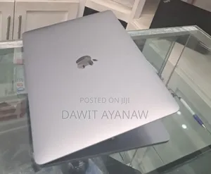 New Laptop Apple MacBook Pro M1 8GB Apple M1 SSD 256GB