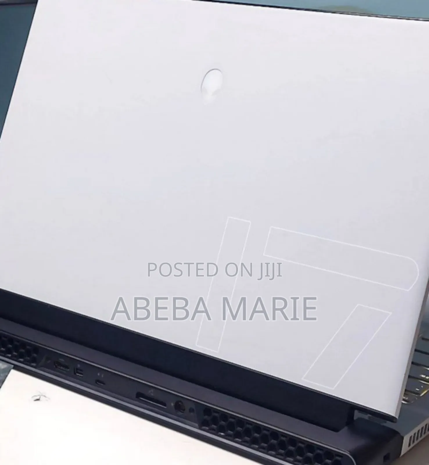 New Laptop Alienware M17x R2 16GB Intel Core I7 SSD 1T
