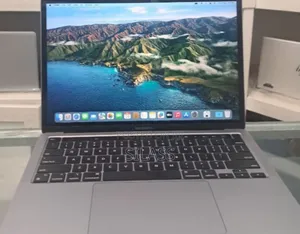 New Laptop Apple MacBook Pro 2020 M1 8GB Apple M1 Pro SSD 256GB