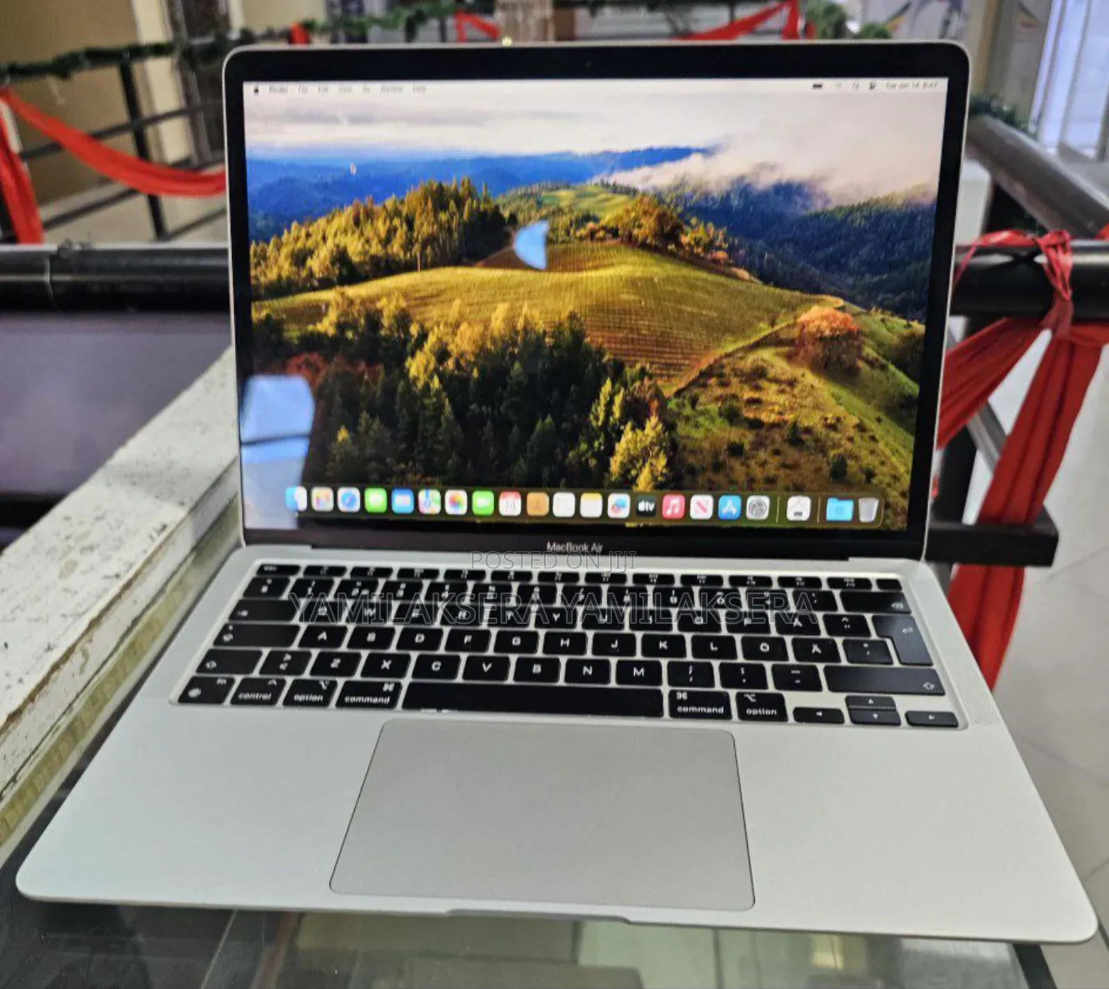 New Laptop Apple MacBook Air 2020 M1 8GB SSD 256GB