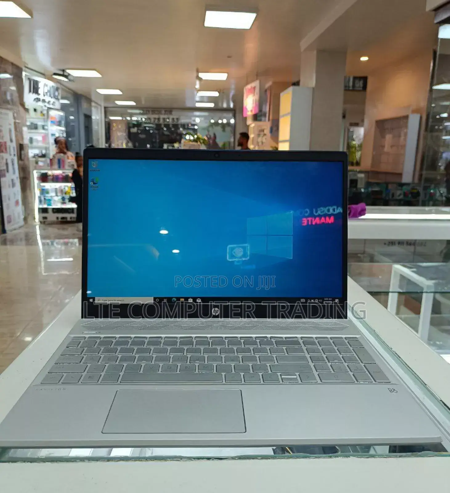 New Laptop HP Pavilion 15-Cs3063cl 16GB Intel Core I5 SSD 512GB