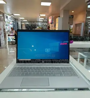 New Laptop HP Pavilion 15-Cs3063cl 16GB Intel Core I5 SSD 512GB