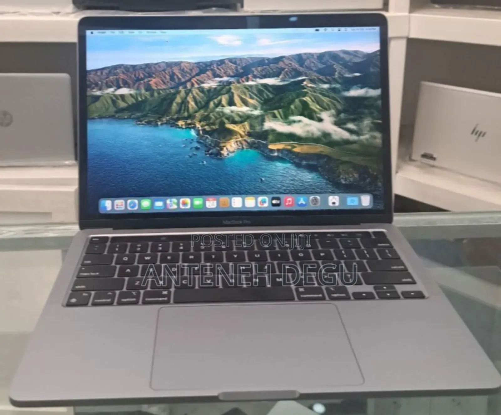 New Laptop Apple MacBook Pro M1 8GB Apple M1 SSD 256GB