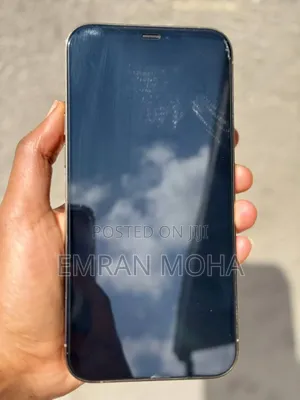 Photo - Apple iPhone 12 Pro Max 256 GB Gold