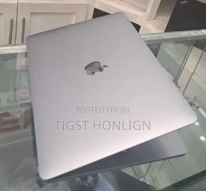 Photo - New Laptop Apple MacBook Pro M1 8GB Apple M1 SSD 256GB