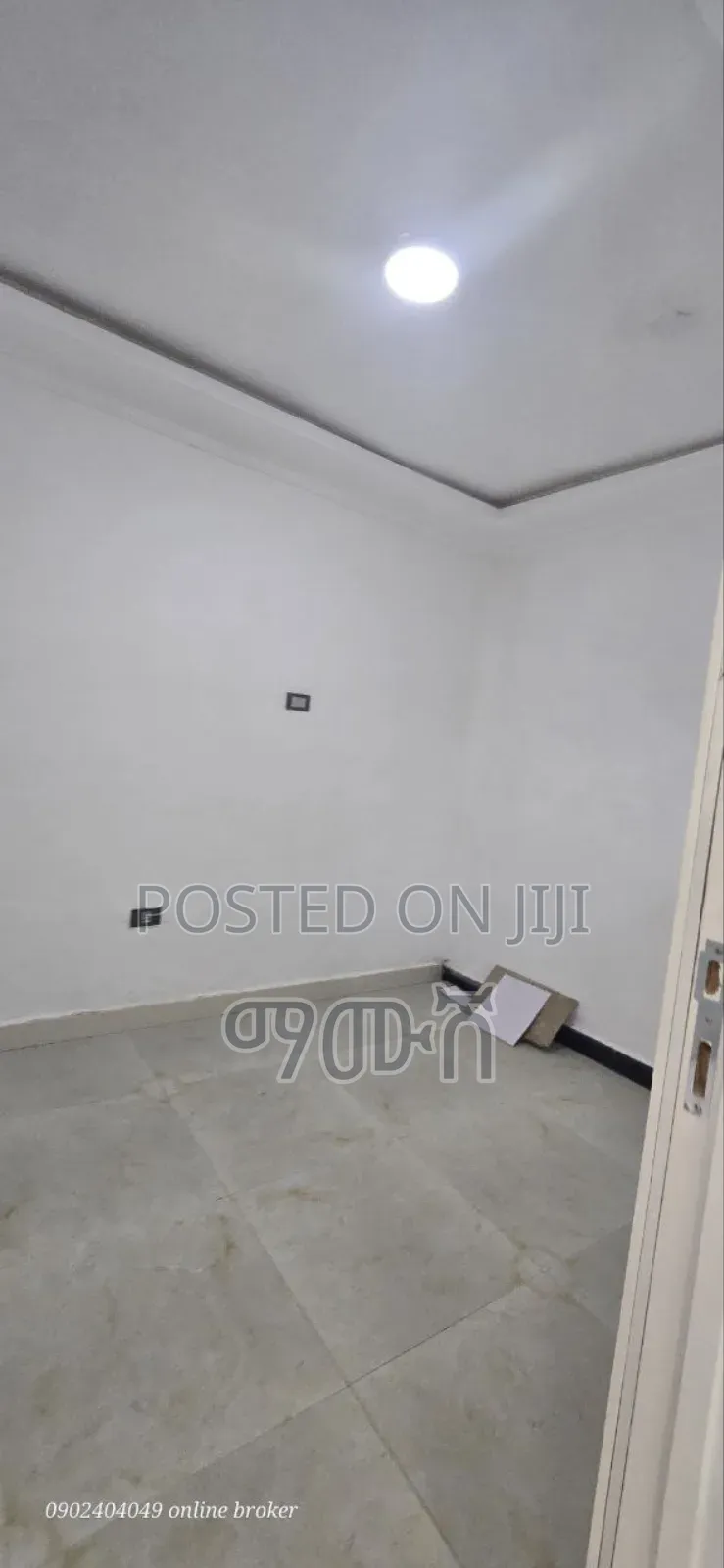 Furnished 2bdrm Condo in አያት, Bole for sale