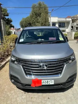 Hyundai H1 2021 Silver