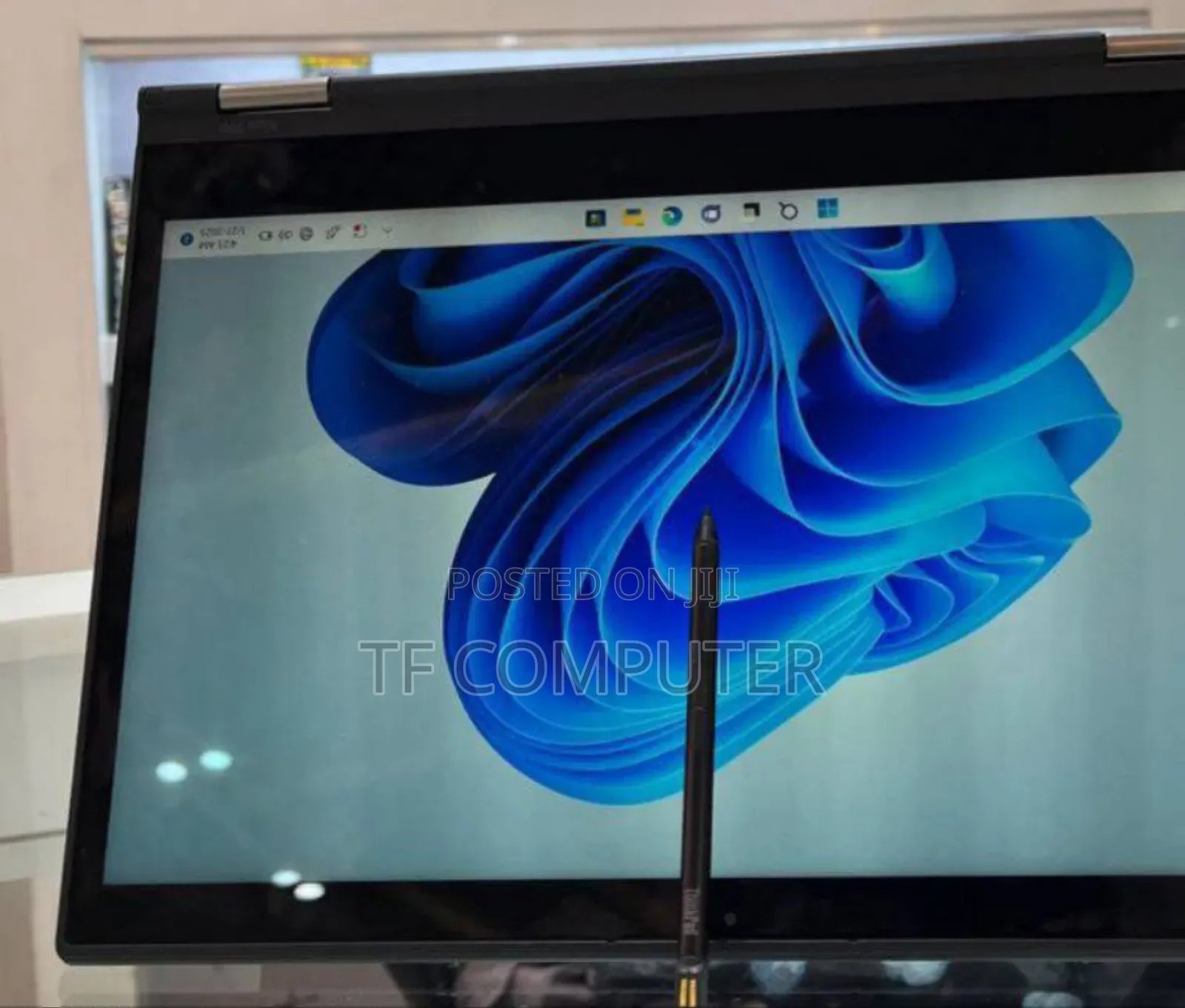 New Laptop Lenovo ThinkPad Yoga 370 16GB Intel Core I5 SSD 256GB