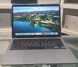 New Laptop Apple MacBook Pro 2020 M1 8GB Apple M1 Pro SSD 256GB