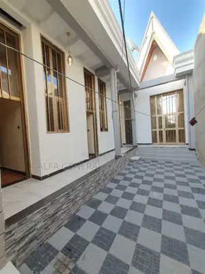 Furnished 3bdrm Townhouse/Terrace in Adama for sale