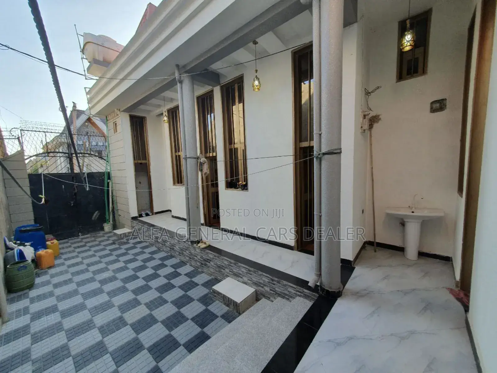 Furnished 3bdrm Townhouse/Terrace in Adama for sale