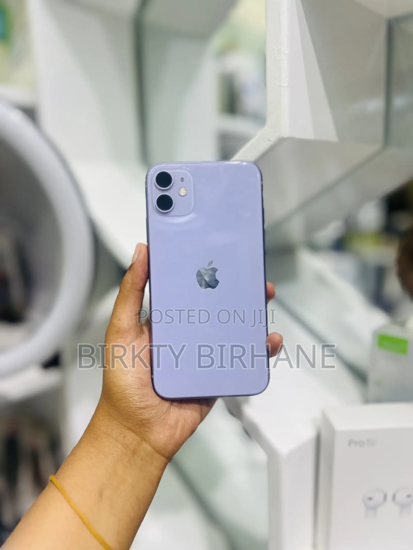 New Apple iPhone 11 128 GB Purple