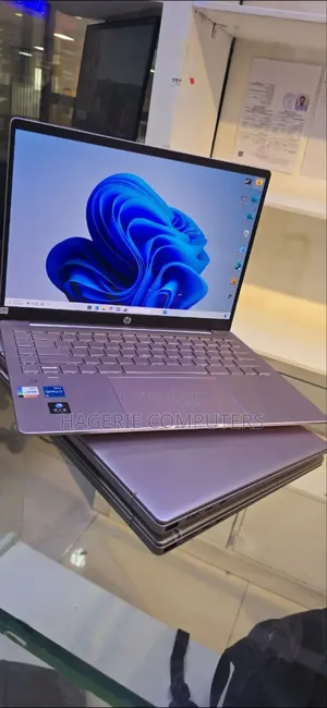 New Laptop HP Pavilion 14-Ce3064st 16GB Intel Core I5 SSHD+SSD 512GB