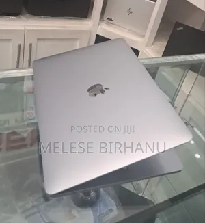 New Laptop Apple MacBook Pro M1 8GB Apple M1 Pro SSD 256GB