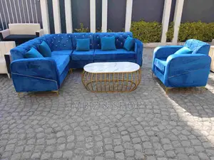 ዘመናዊ ሶፋ (Modern Sofa)
