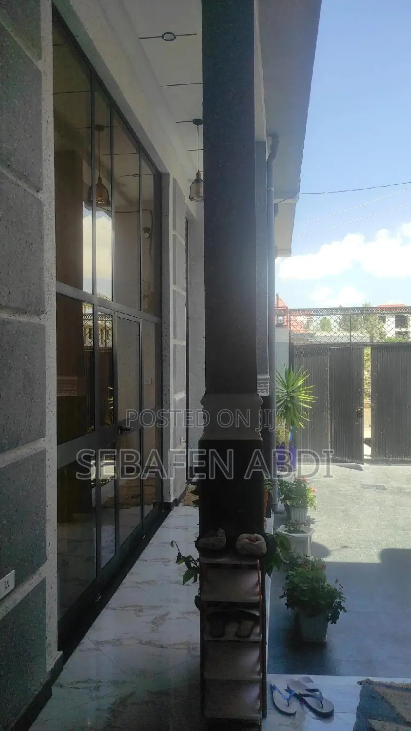 Furnished 4bdrm House in L-Shape House, East Shewa for sale