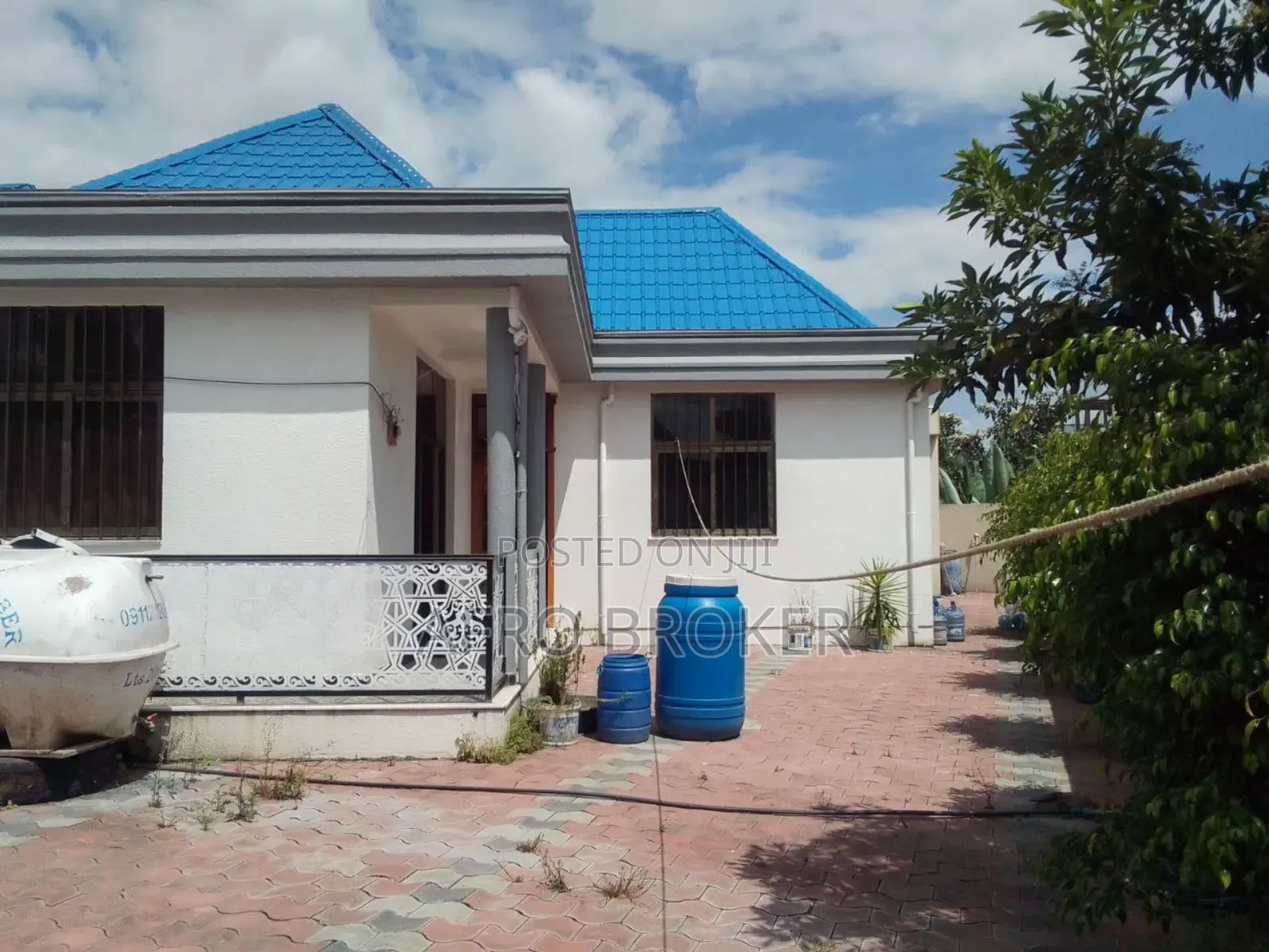 Furnished 5bdrm Villa in Gebriel, Akaky Kaliti for sale