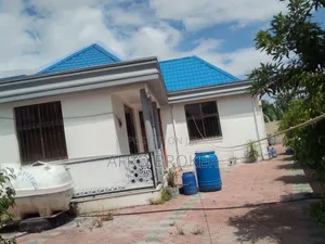 Furnished 5bdrm Villa in Gebriel, Akaky Kaliti for sale